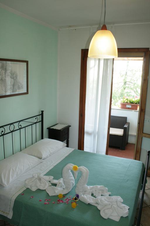 Agriturismo La Quiete Roncofreddo Habitación foto