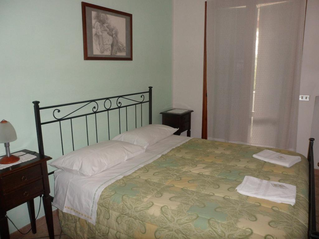 Agriturismo La Quiete Roncofreddo Habitación foto