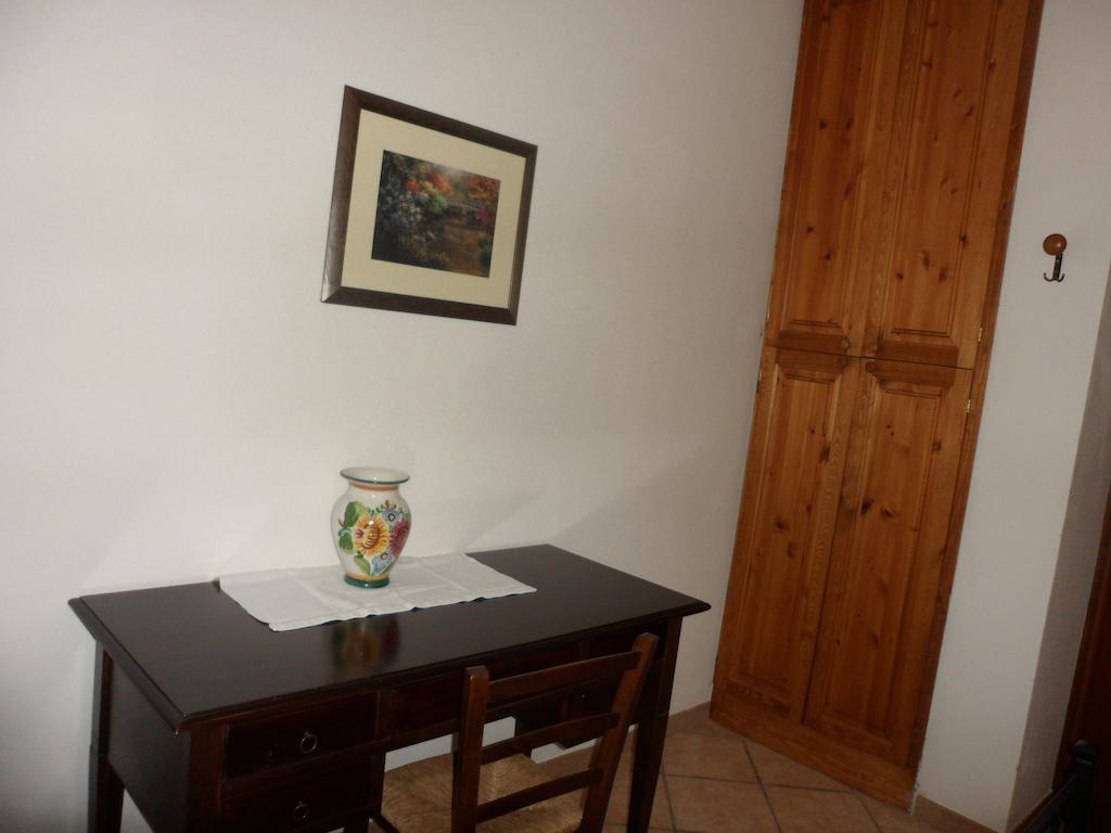 Agriturismo La Quiete Roncofreddo Habitación foto